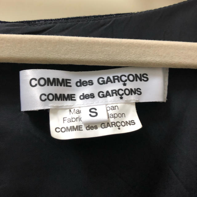 COMME des GARCONS(コムデギャルソン)のcommdes garçons ベロアドットセミロング丈ワンピース レディースのワンピース(ロングワンピース/マキシワンピース)の商品写真