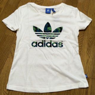 アディダス(adidas)のadidas Tシャツ 正規品(Tシャツ(半袖/袖なし))