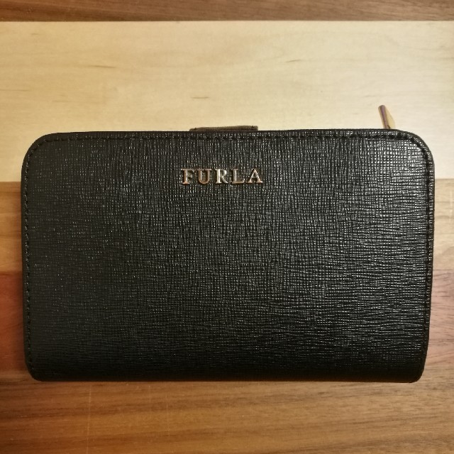 FURLA　２つ折り財布