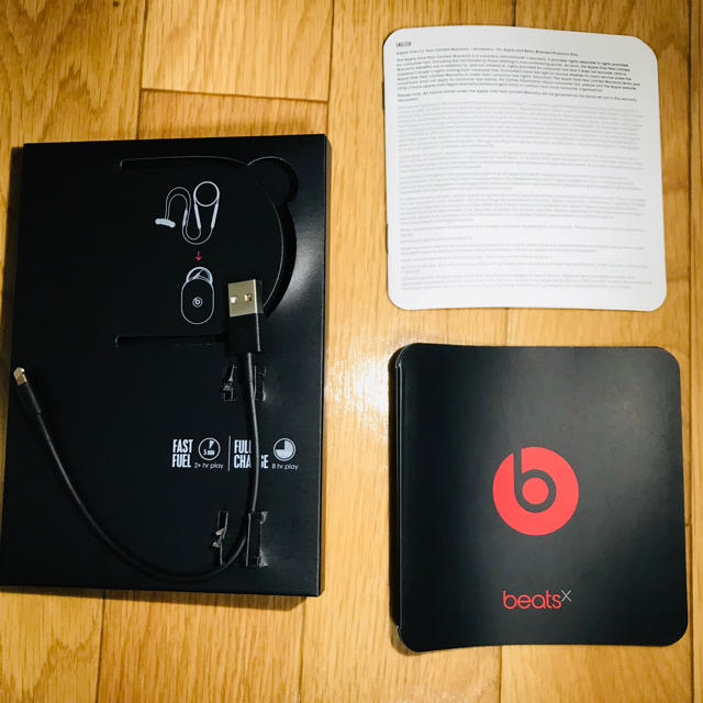 Beats by Dr Dre(ビーツバイドクタードレ)のbeats X ブラック Bluetoothイヤホン スマホ/家電/カメラのオーディオ機器(ヘッドフォン/イヤフォン)の商品写真