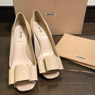 ミュウミュウ(miumiu)の【miumiu】極美品リボンパンプス【ミュウミュウ】38 1/2 24.5cm(ハイヒール/パンプス)