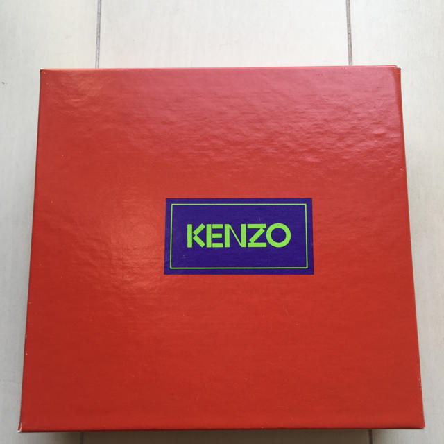 KENZO(ケンゾー)の【新品】KENZO 財布 レディース！ レディースのファッション小物(財布)の商品写真