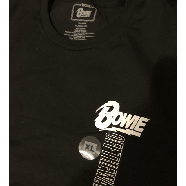 VANS(ヴァンズ)のvans david bowie tee black XL 日本未入荷 メンズのトップス(Tシャツ/カットソー(半袖/袖なし))の商品写真