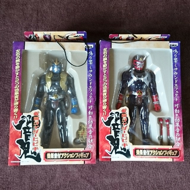 BANPRESTO(バンプレスト)の仮面ライダー ヒビキ 効果音付アクションフィギュア2種セット エンタメ/ホビーのフィギュア(特撮)の商品写真