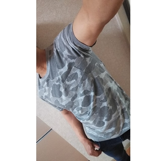 carhartt(カーハート)のCarharttカーハート迷彩柄グレーTシャツ メンズのトップス(Tシャツ/カットソー(半袖/袖なし))の商品写真
