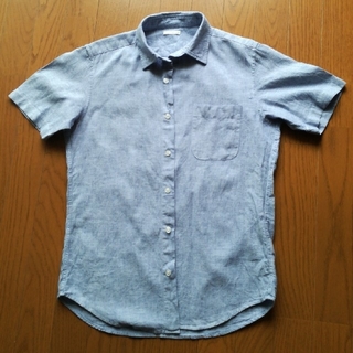 ジーユー(GU)のGU 麻混綿シャツ　メンズSサイズ(シャツ)