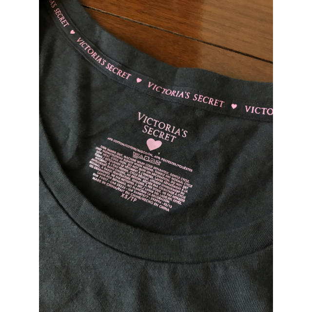 Victoria's Secret(ヴィクトリアズシークレット)のVictoria’s Secret  グレー Ｔシャツワンピ レディースのトップス(Tシャツ(半袖/袖なし))の商品写真