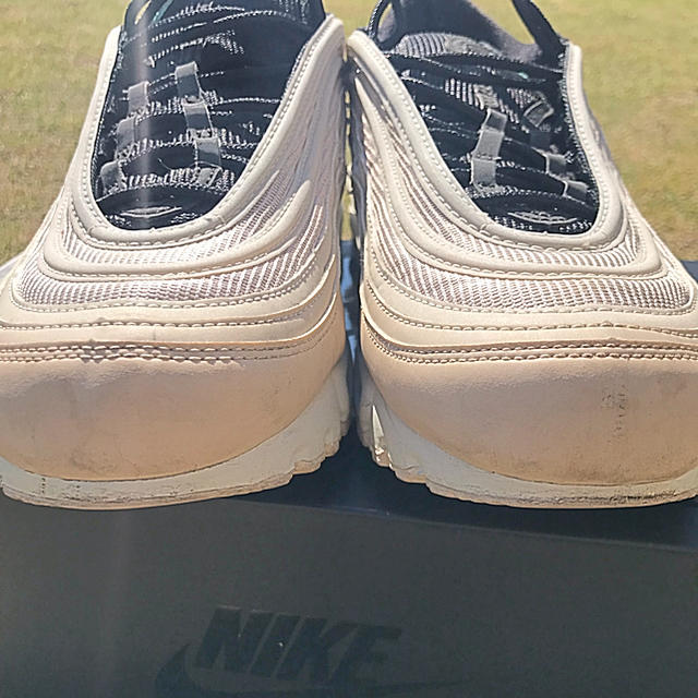 NIKE(ナイキ)のNIKE air max97 ベージュ メンズの靴/シューズ(スニーカー)の商品写真