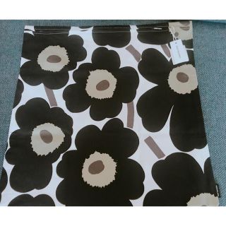 マリメッコ(marimekko)のマリメッコ  クッションカバー   未使用品(クッションカバー)