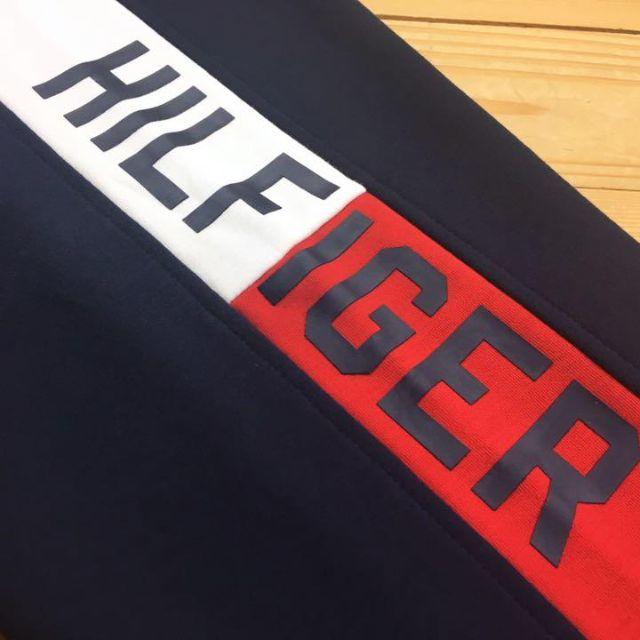 TOMMY HILFIGER(トミーヒルフィガー)の新品【メンズS】★トミー★ライン入りスウェットパンツ/紺 メンズのパンツ(その他)の商品写真