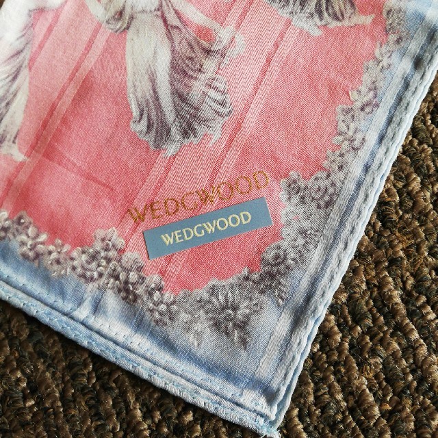 WEDGWOOD(ウェッジウッド)の新品　ウェッジウッドハンカチ レディースのファッション小物(ハンカチ)の商品写真
