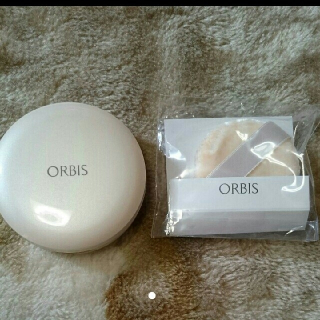 ORBIS(オルビス)の売約済み★オルビス パウダー 新品パフ付き コスメ/美容のベースメイク/化粧品(フェイスパウダー)の商品写真