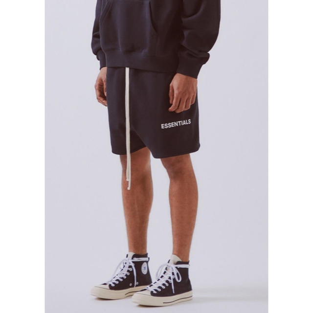 FEAR OF GOD(フィアオブゴッド)のfog essentials ショーツ ハーフパンツXS fear of god メンズのパンツ(ショートパンツ)の商品写真