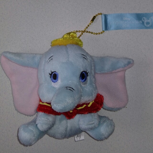 Disney(ディズニー)のダンボのぬいぐるみキーチェーン エンタメ/ホビーのおもちゃ/ぬいぐるみ(キャラクターグッズ)の商品写真
