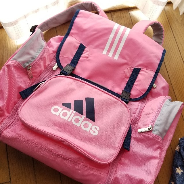 adidas(アディダス)のちゃむ様専用　アディダスリュック キッズ/ベビー/マタニティのこども用バッグ(リュックサック)の商品写真