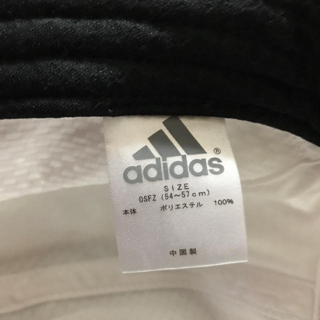 adidas(アディダス)のアディダス 白 レディースの帽子(キャップ)の商品写真