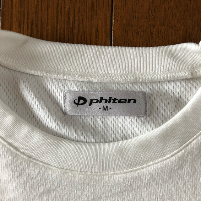 phiten Tシャツ ホワイト スポーツ/アウトドアのスポーツ/アウトドア その他(その他)の商品写真