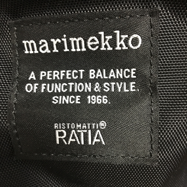 marimekko(マリメッコ)のmarimekkoマリメッコ BUDDY リュック 黒色 レディースのバッグ(リュック/バックパック)の商品写真