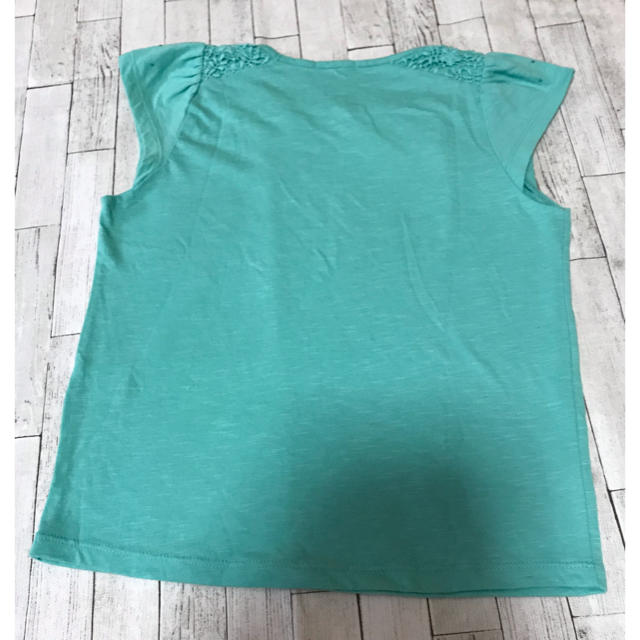 GU(ジーユー)のGU ミントカラーTシャツ 130 キッズ/ベビー/マタニティのキッズ服女の子用(90cm~)(Tシャツ/カットソー)の商品写真