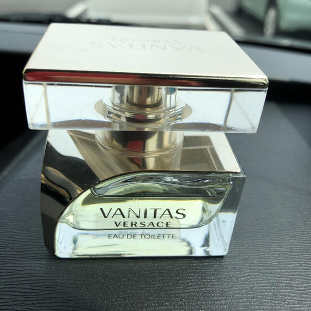 VERSACE - Versace 香水の通販 by Mickeys shop ｜ヴェルサーチならラクマ