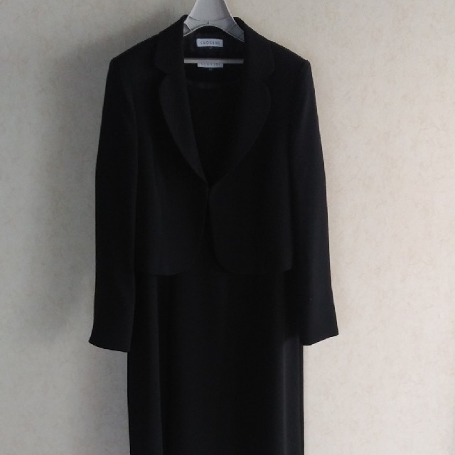 フォーマルスーツ　17号 レディースのフォーマル/ドレス(礼服/喪服)の商品写真