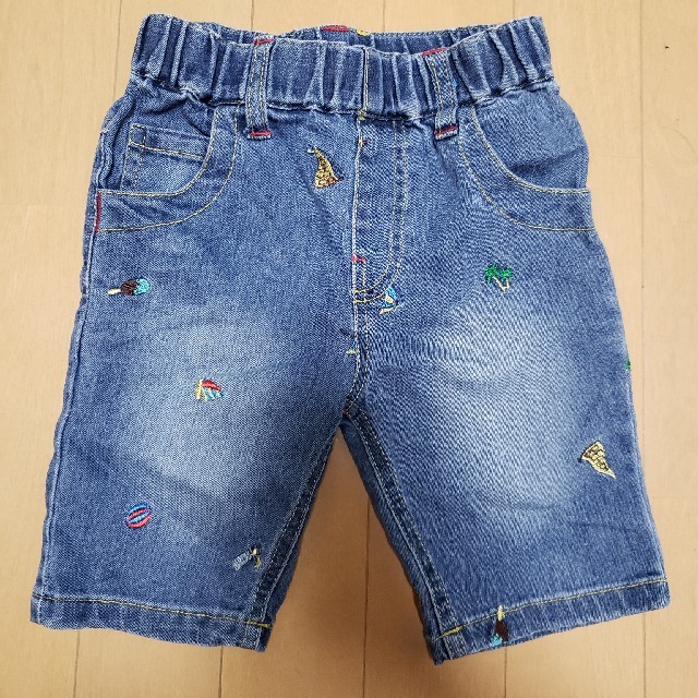 ハーフパンツ　デニム　100 キッズ/ベビー/マタニティのキッズ服男の子用(90cm~)(パンツ/スパッツ)の商品写真