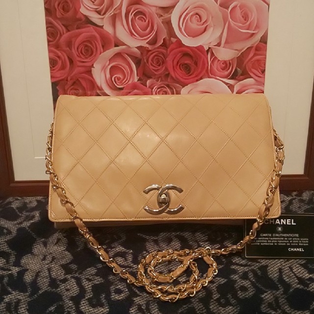 CHANEL(シャネル)の【正規品】美品♡シャネル マトラッセ チェーンショルダーバッグ ベージュ レディースのバッグ(ショルダーバッグ)の商品写真