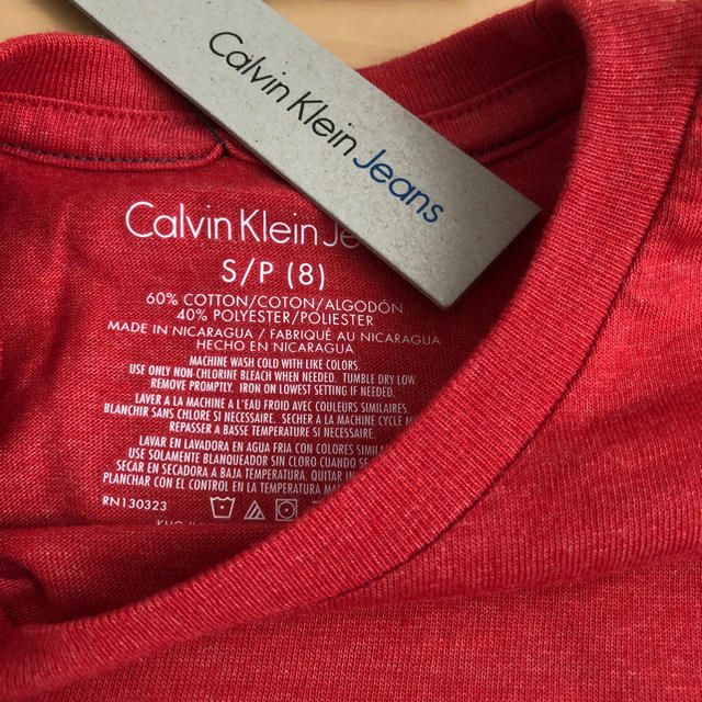 Calvin Klein(カルバンクライン)の新品☆カルバンクライン  140 赤 Tシャツ  ck キッズ/ベビー/マタニティのキッズ服男の子用(90cm~)(Tシャツ/カットソー)の商品写真