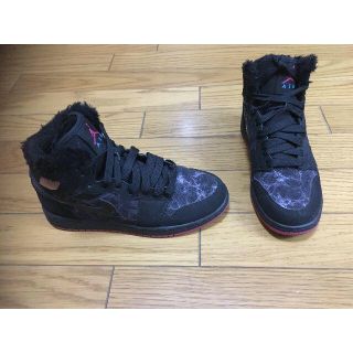 ナイキ(NIKE)の中古NIKE総柄マイケルジョーダン黒ファー付きソール減りあり(スニーカー)