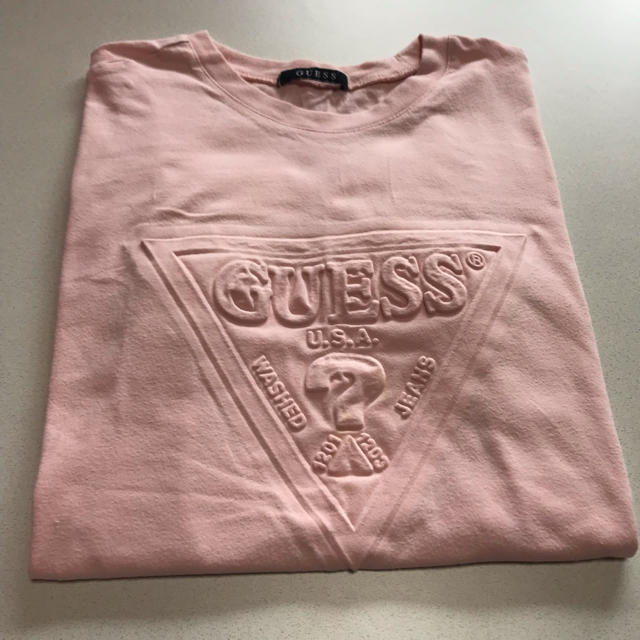 GUESS(ゲス)のGUESS  Tシャツ レディースのトップス(Tシャツ(半袖/袖なし))の商品写真