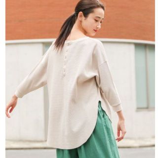 ニコアンド(niko and...)の専用♪ 新品 ニコアンド🌸春 バックヘンリーワッフルプルオーバー（L）(チュニック)