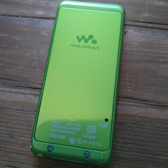 WALKMAN(ウォークマン)のSONY ウォークマン Sシリーズ 16GB グリーンNW-S15K スマホ/家電/カメラのオーディオ機器(ポータブルプレーヤー)の商品写真