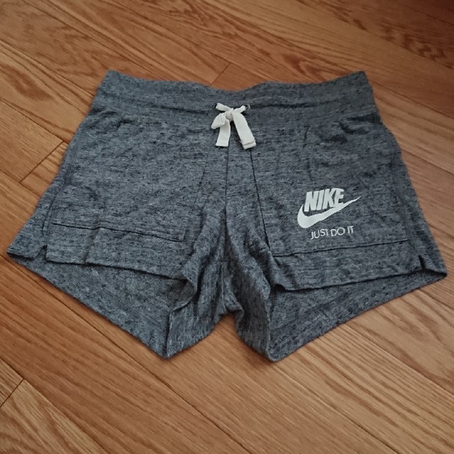 NIKE(ナイキ)のmusica様専用   ナイキ   ショートパンツ レディースのパンツ(ショートパンツ)の商品写真