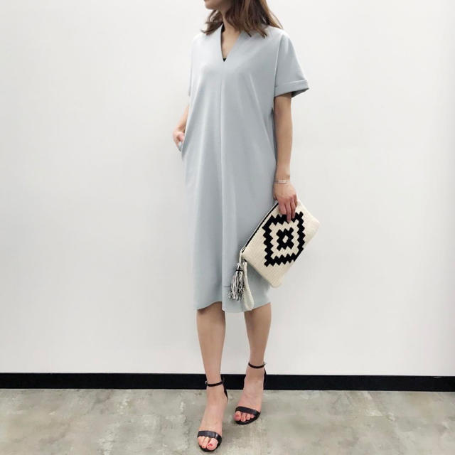 【完売品❤︎水通しのみ】STYLE DELI リラックスVネックワンピースB