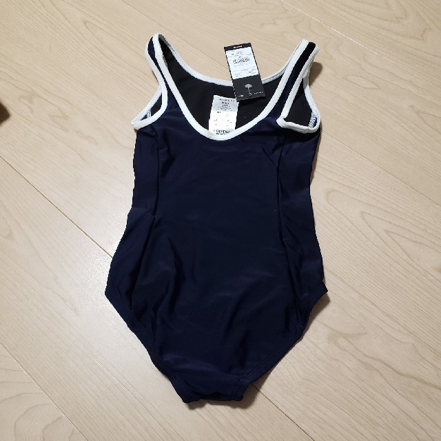 adidas(アディダス)のkhmam様専用！新品タグつきAdidas 女児用　スクール水着
紺×白　130 キッズ/ベビー/マタニティのキッズ服女の子用(90cm~)(水着)の商品写真