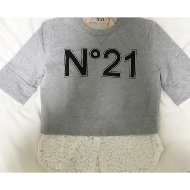 N°21 ヌメロ レースtシャツ