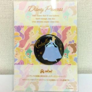 ディズニー(Disney)の非売品♡シンデレラ缶バッジ(ブローチ/コサージュ)