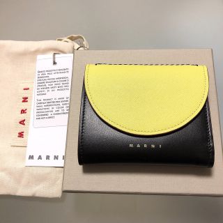 マルニ(Marni)のマルニ MARNI カーフスキン スクエアウォレット 二つ折り ミニ財布(財布)