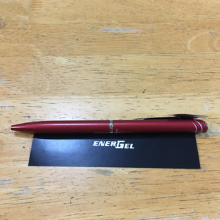 ペンテル(ぺんてる)のゲルインキボールペン ENERGEL(ペン/マーカー)