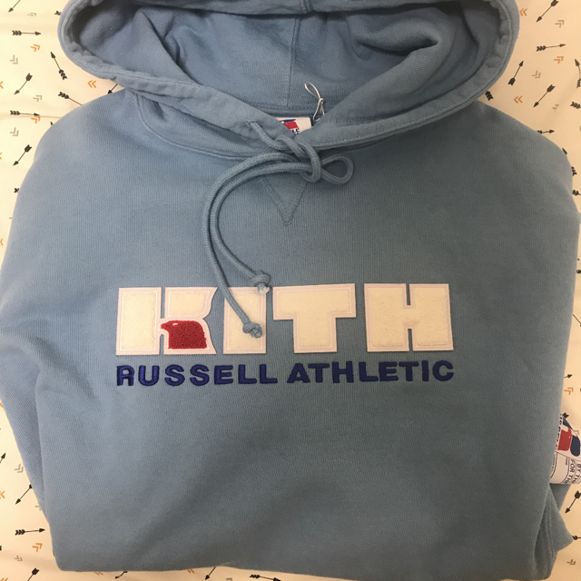 ■新品未使用■ 【定価以下】 KITH ×RUSSEL コラボ パーカー