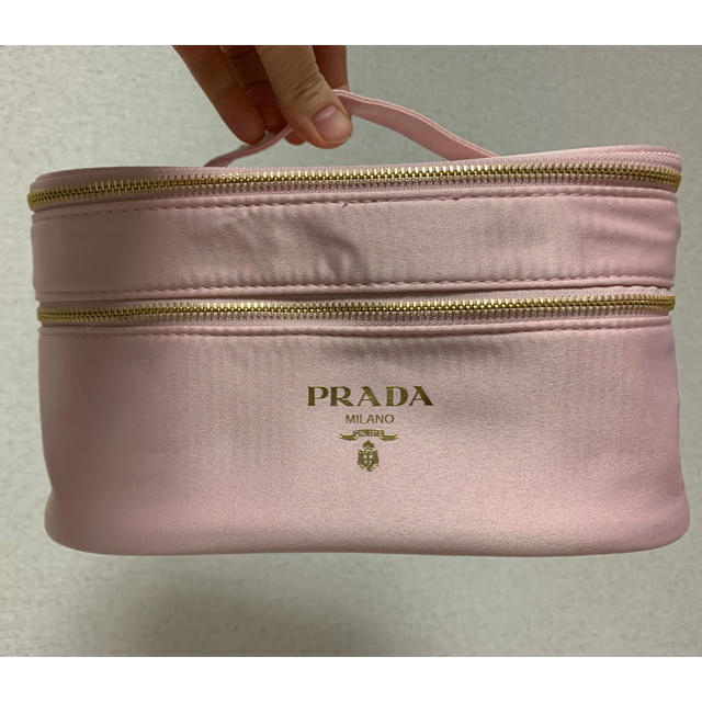 PRADA♡限定品ノベルティーポーチ