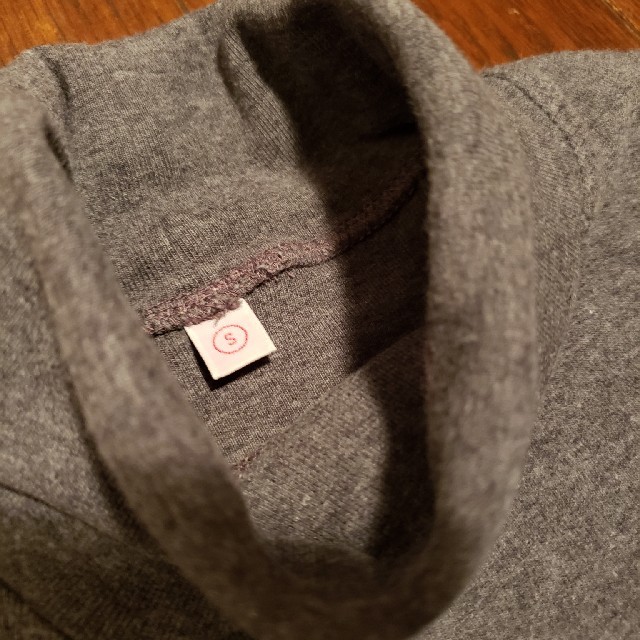 UNIQLO(ユニクロ)のユニクロ　コットンタートルネックSグレー レディースのトップス(カットソー(長袖/七分))の商品写真