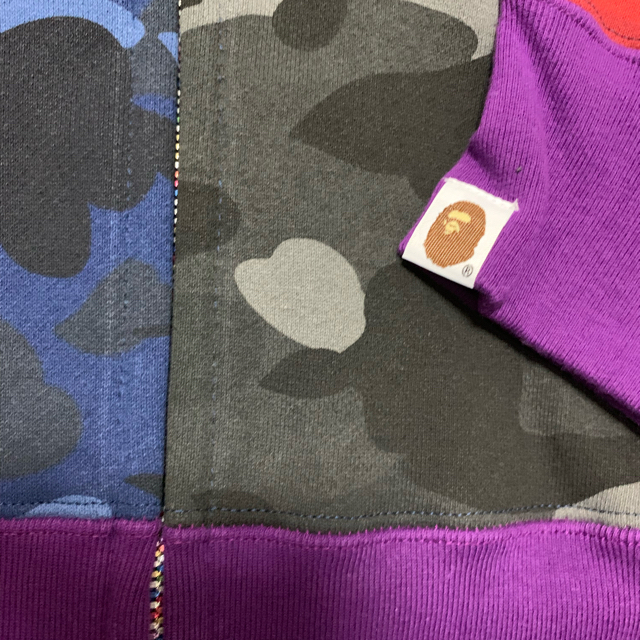 A BATHING APE(アベイシングエイプ)の希少2XL新品！19ss  BAPEミックスカモクレイジーシャークパーカー メンズのトップス(パーカー)の商品写真