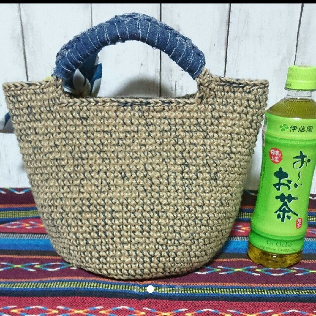 麻紐ワンちゃんバック ハンドメイド(プードル) 麻紐ワンちゃんバック ハンドメイド(プードル)