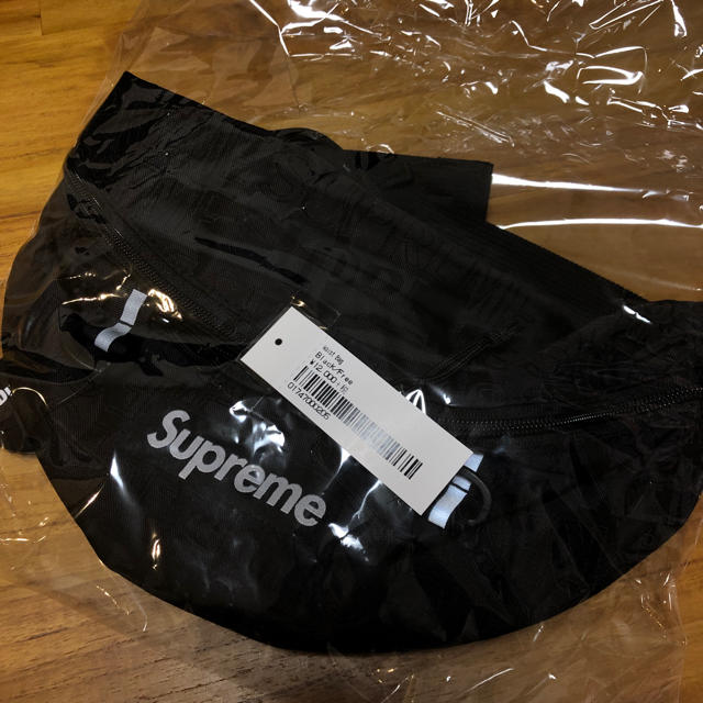 Supreme(シュプリーム)のsupreme 2019SS Waist Bag Black  メンズのバッグ(ウエストポーチ)の商品写真