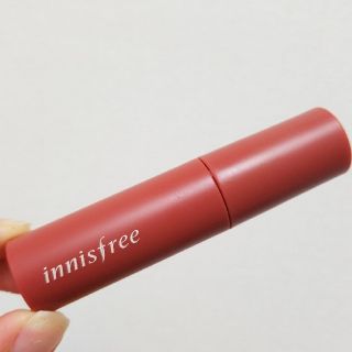 イニスフリー(Innisfree)のイニスフリーマットティント(口紅)