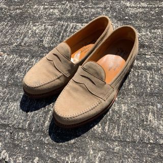 クロケットアンドジョーンズ(Crockett&Jones)のJalan Sriwijaya ジャランスリワヤ コイン ローファー ベージュ(スリッポン/モカシン)