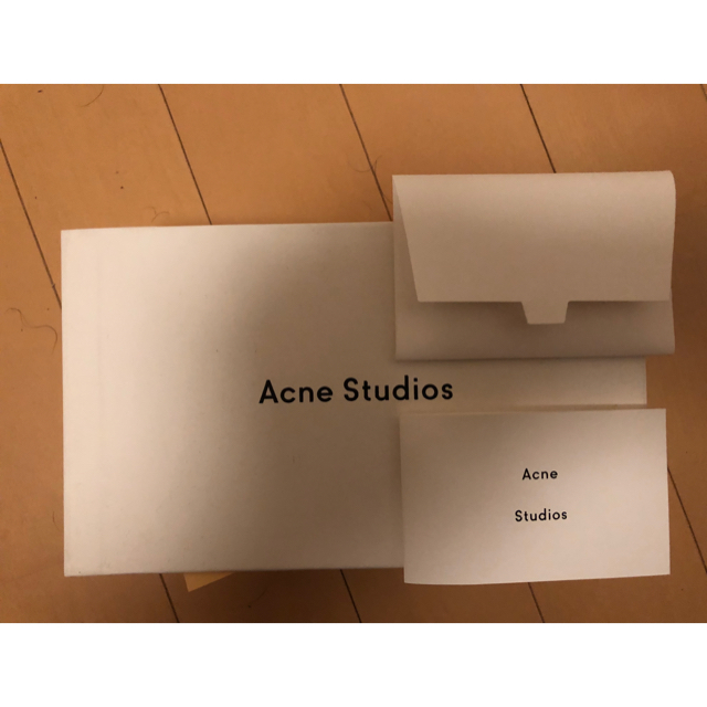 ACNE(アクネ)のacne サングラス ケース付 レディースのファッション小物(サングラス/メガネ)の商品写真