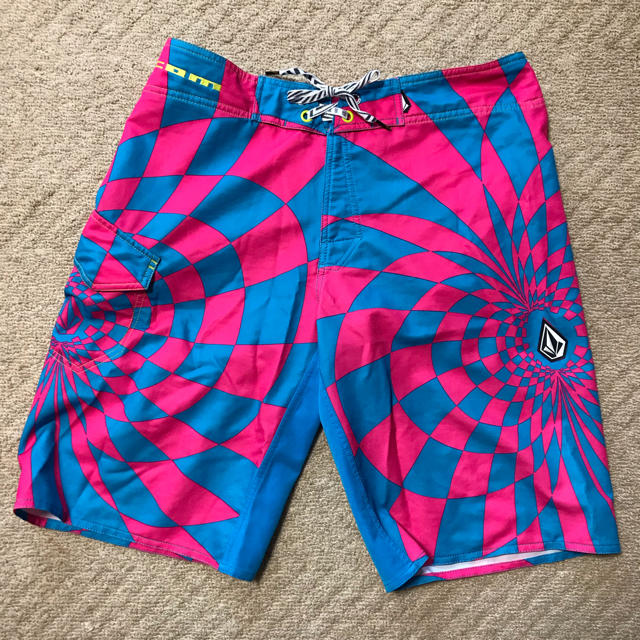 volcom(ボルコム)のカーボー4649様専用 メンズの水着/浴衣(水着)の商品写真