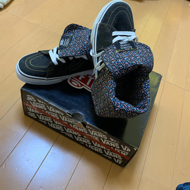 VANS Super Sk8-Hi ブラックデニム ティーパーティ　リバティ